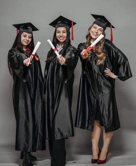 Купить диплом магистра в Вельске